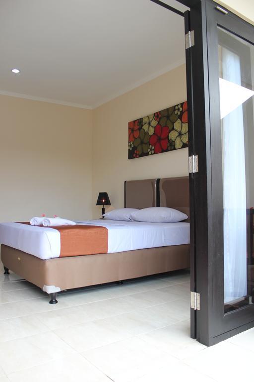 Hotel Puri Nusantara Kuta  Exterior photo