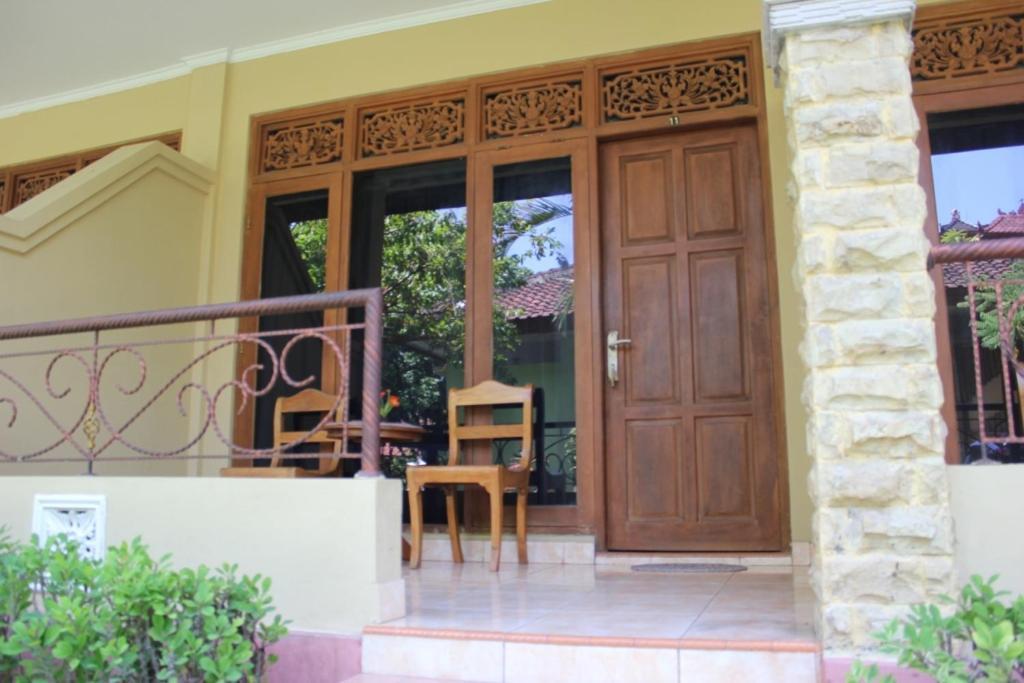 Hotel Puri Nusantara Kuta  Exterior photo